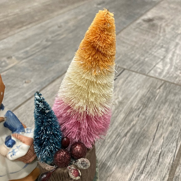 Vintage Christmas assemblage - Picture 10 of 14